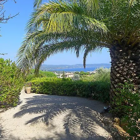 Holiday home Cavalaire-sur-mer Sleeps 10 Pool Wifi *